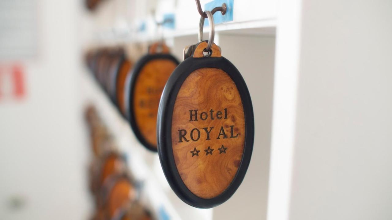 Hotel Royal จูเลียโนวา ภายนอก รูปภาพ