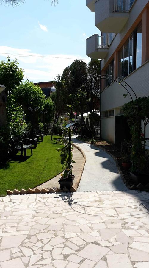 Hotel Royal จูเลียโนวา ภายนอก รูปภาพ